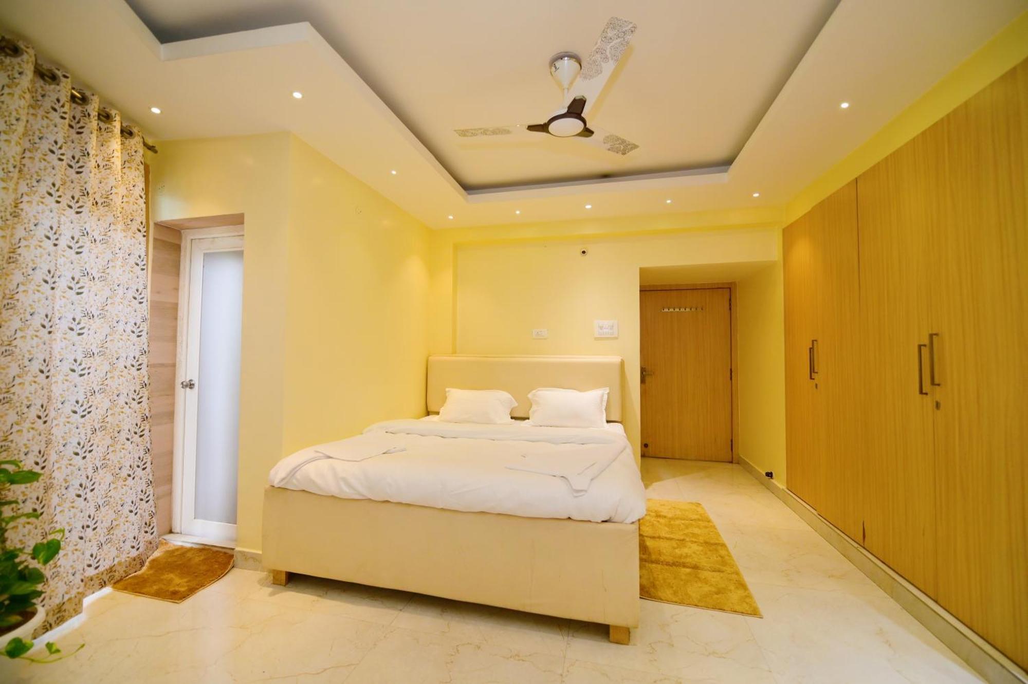 Airport Residency Hotel Ранчи Екстериор снимка